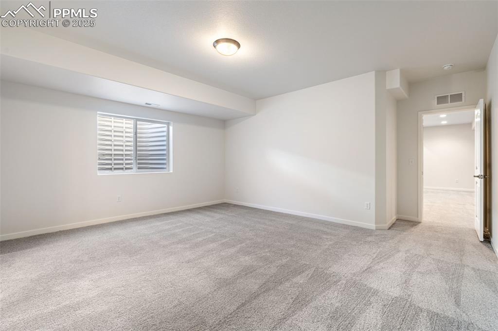 Image 36 of 45: Bedroom