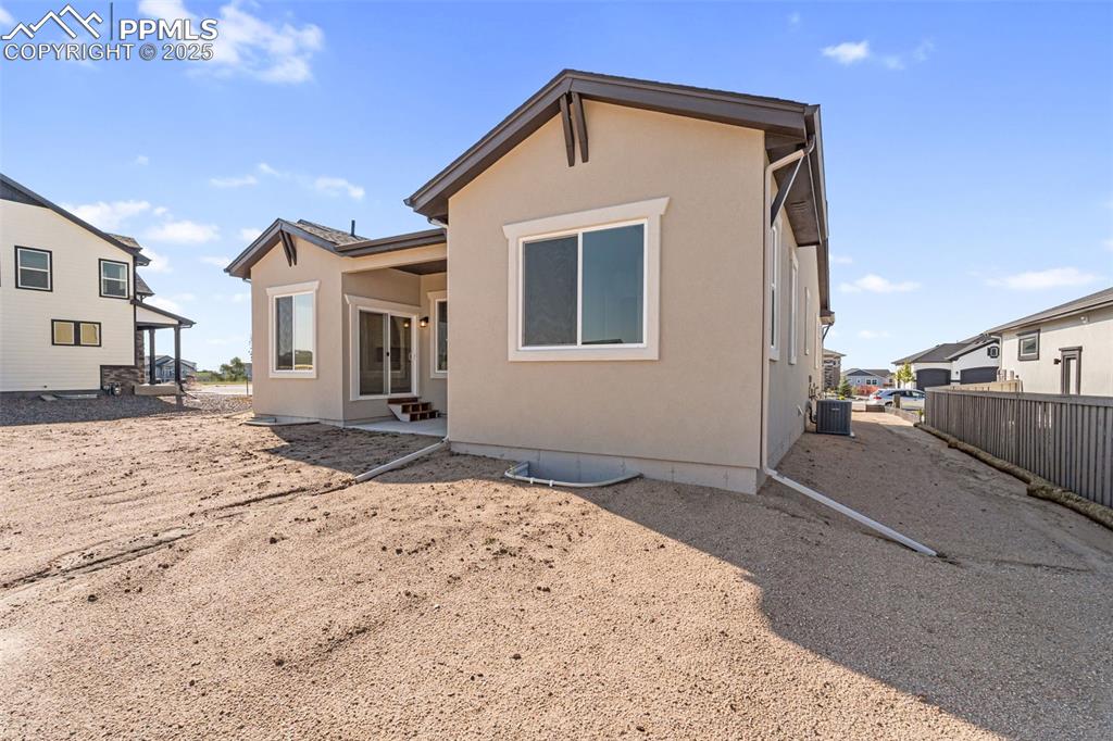 Image 43 of 45: Back of Structure