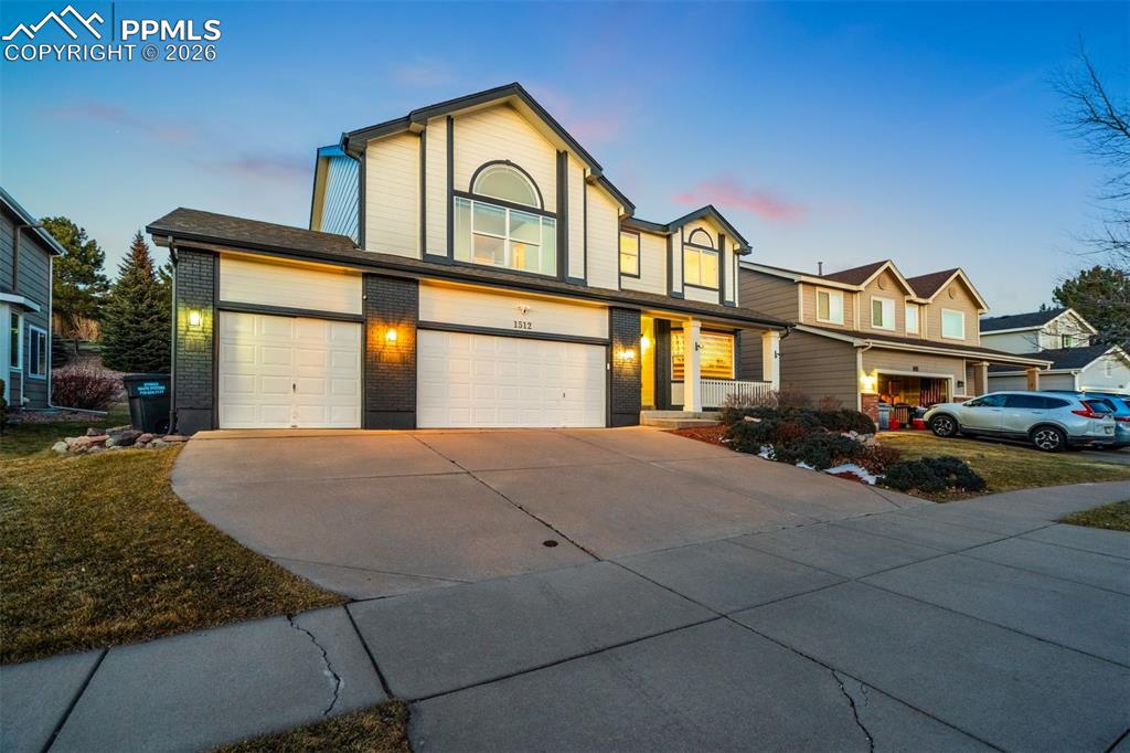 Image 3 of 50: Front of Structure