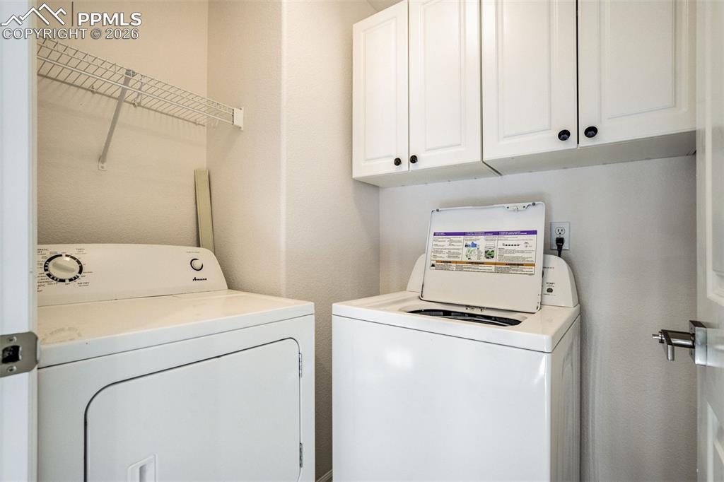 Image 40 of 50: Laundry