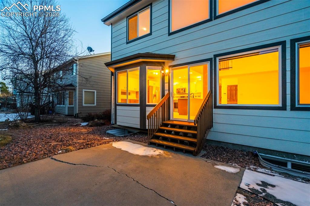 Image 9 of 50: Back of Structure