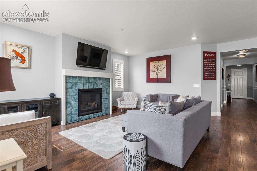 Image 9 of 41: Upgraded fixtures, appliances, hardware, backsplash and island. This is no