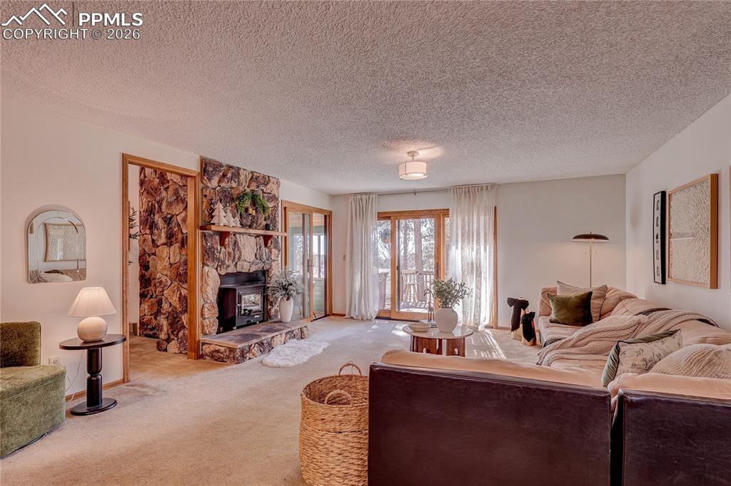 Image 14 of 47: Living Room