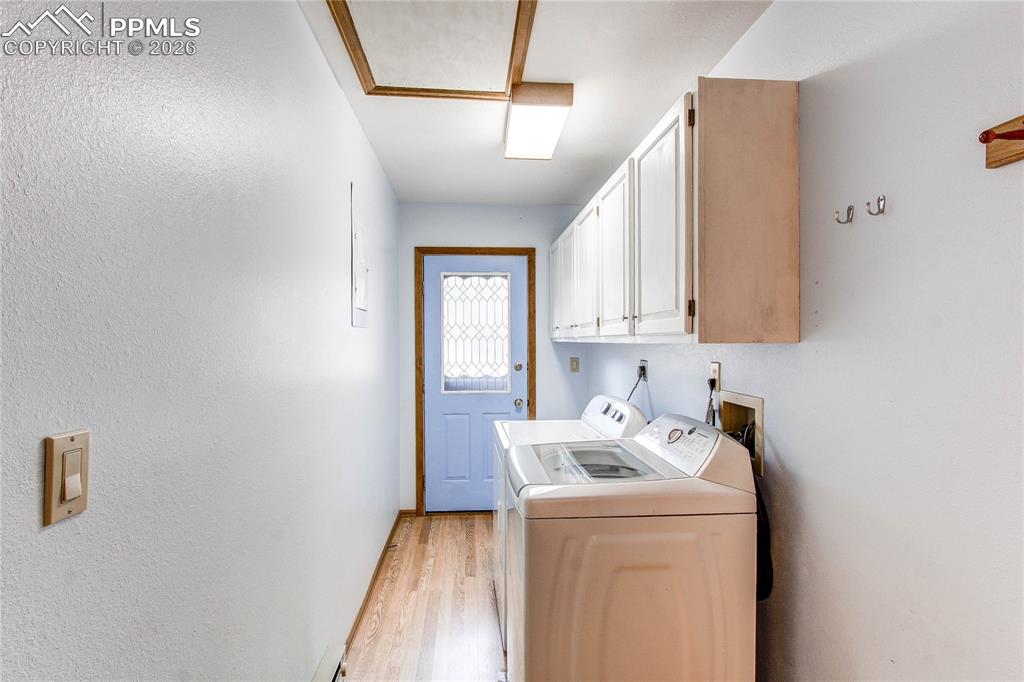 Image 22 of 47: Laundry