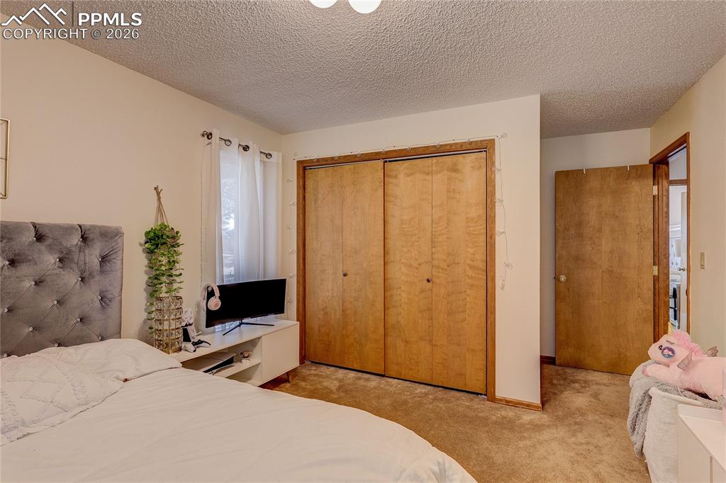 Image 33 of 47: Master Bedroom