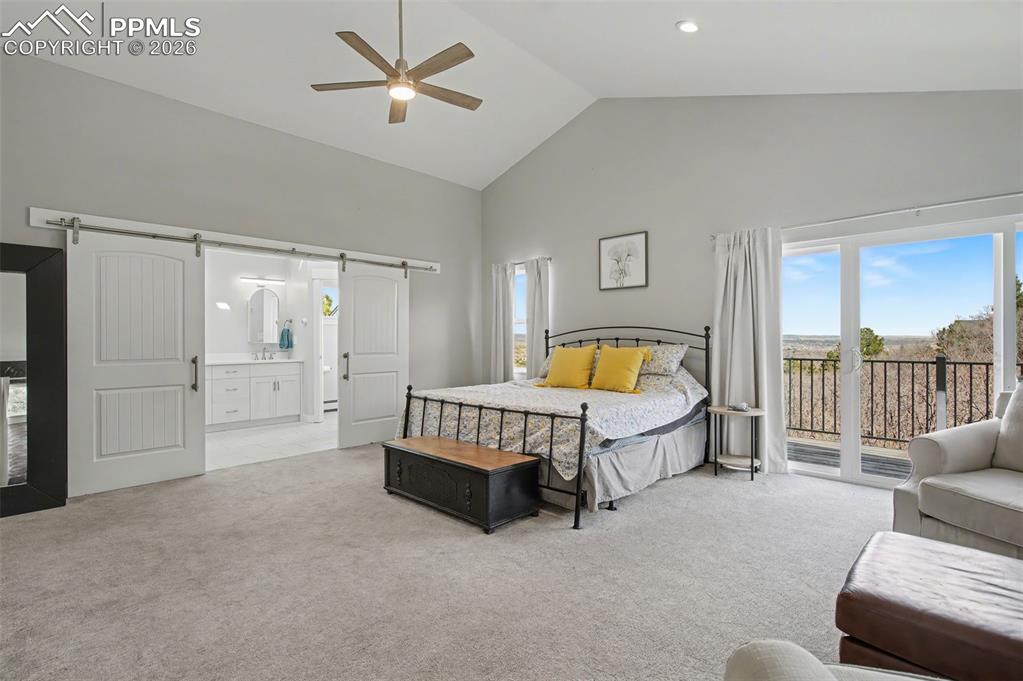 Image 27 of 50: Bedroom