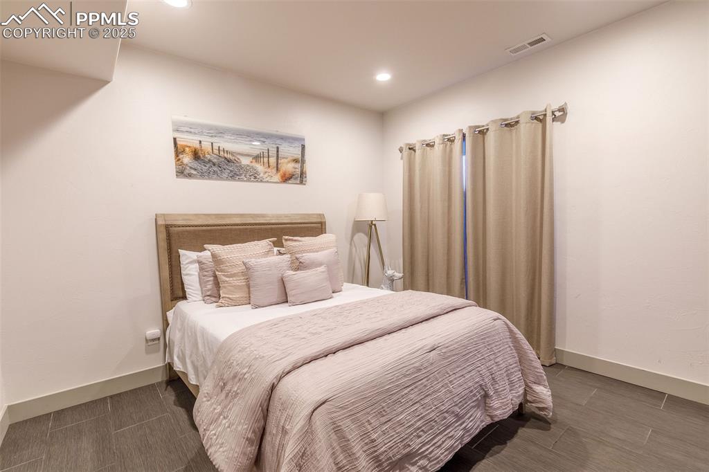 Image 20 of 49: Bedroom