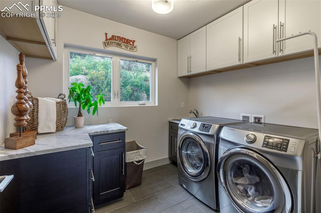 Image 41 of 49: Laundry