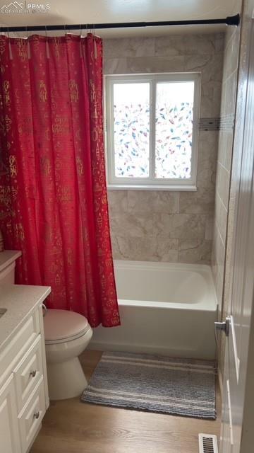 Image 11 of 35: Remodeled Full bathroom on main floor