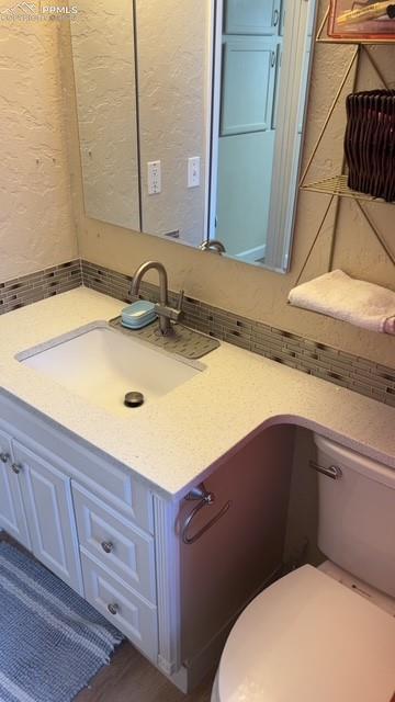 Image 12 of 35: Upstairs bathroom sink