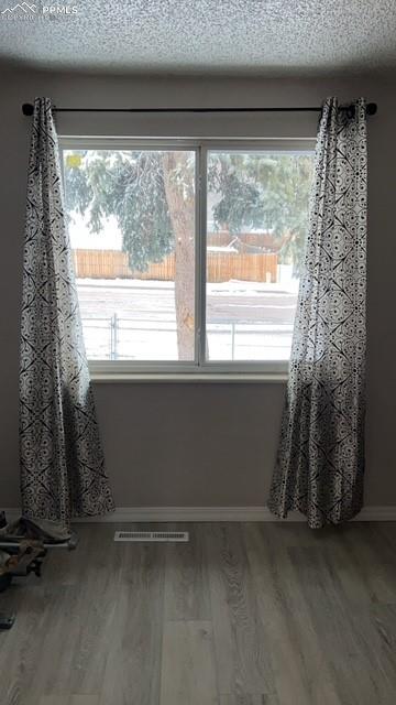 Image 16 of 33: Upstairs bedroom