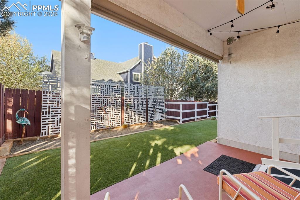 Image 14 of 16: Patio