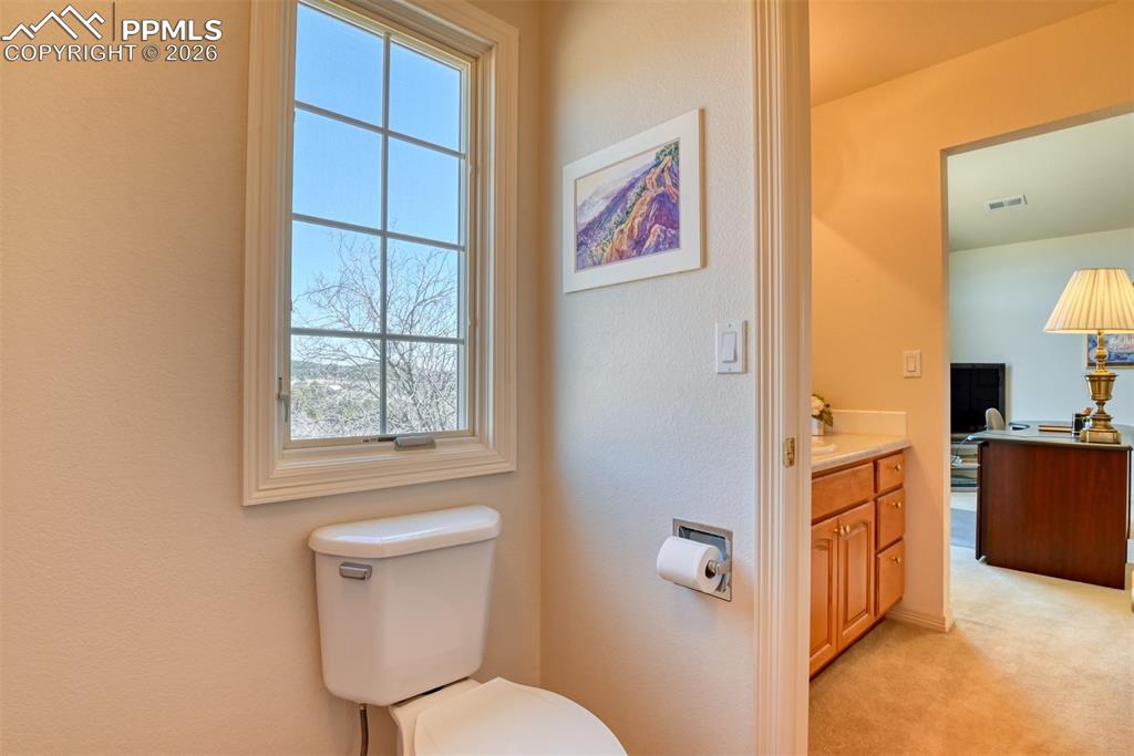 Image 32 of 47: Shower/tub and toilet can be closed off and private, 