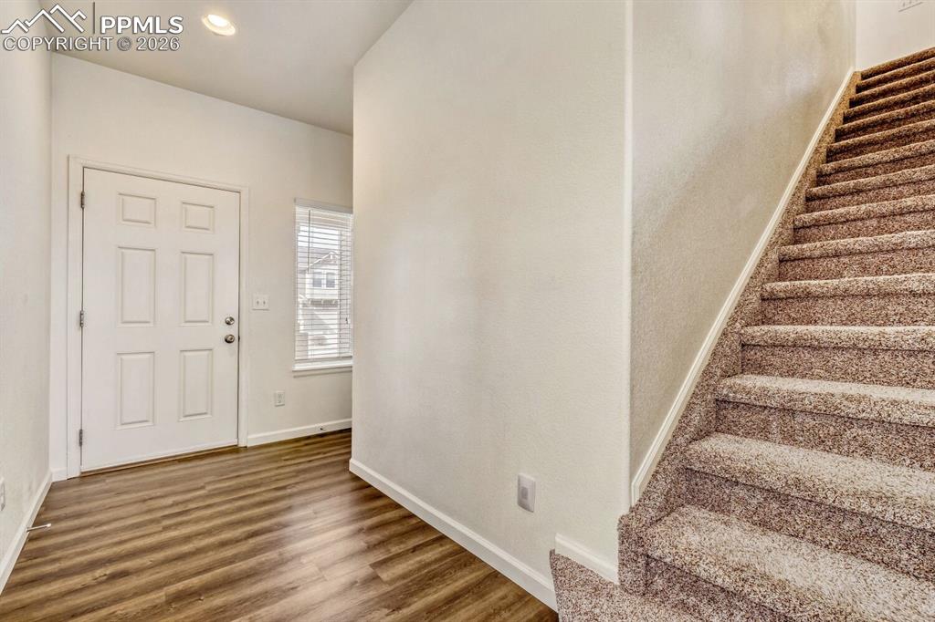 Image 12 of 35: Entry