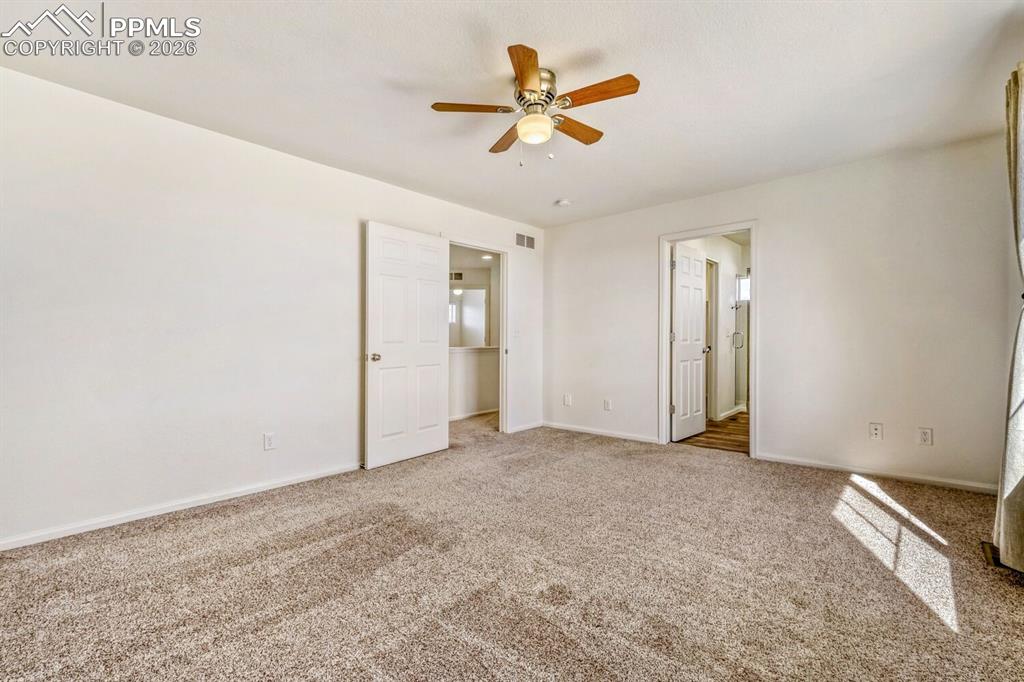 Image 15 of 35: Bedroom