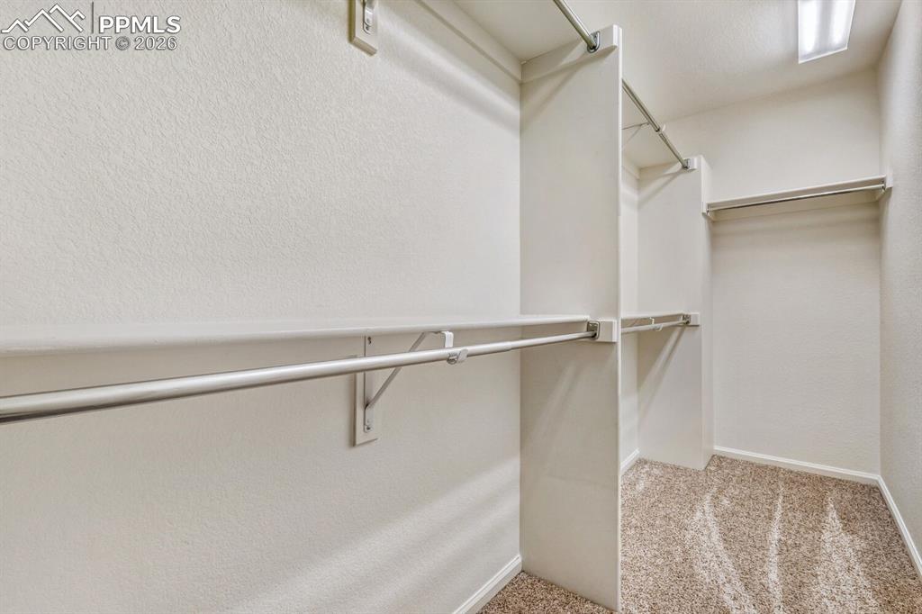 Image 21 of 35: Closet