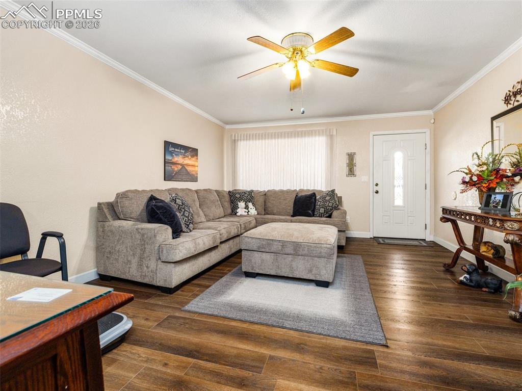 Image 4 of 34: Living Room