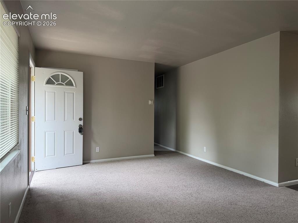 Image 4 of 16: Living room