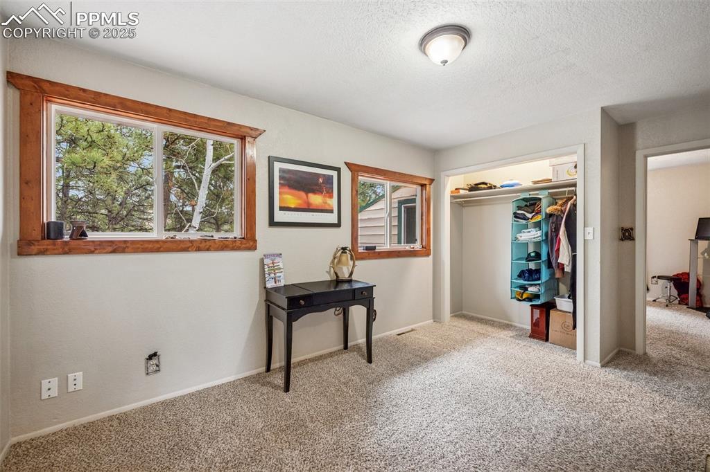 Image 11 of 20: Bedroom
