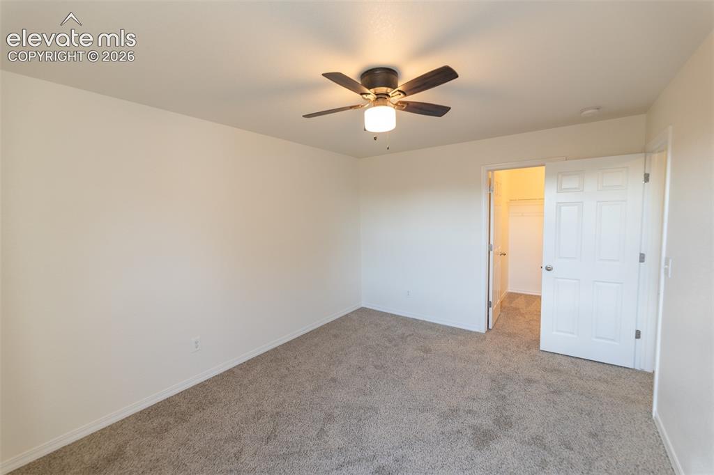 Image 41 of 48: Bedroom