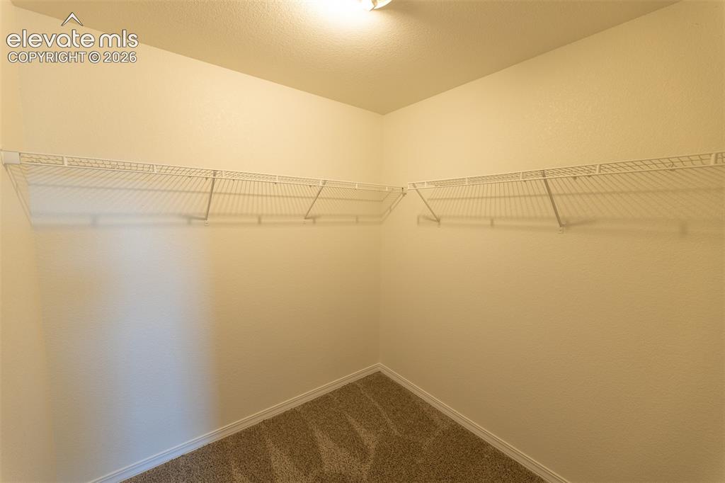Image 43 of 48: Closet