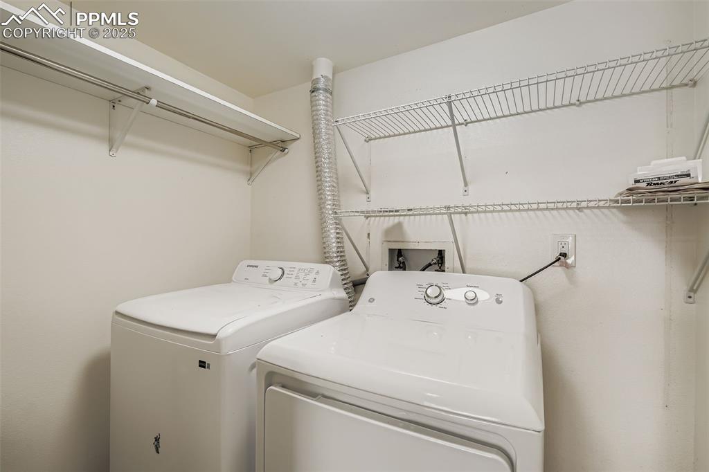 Image 20 of 31: Laundry