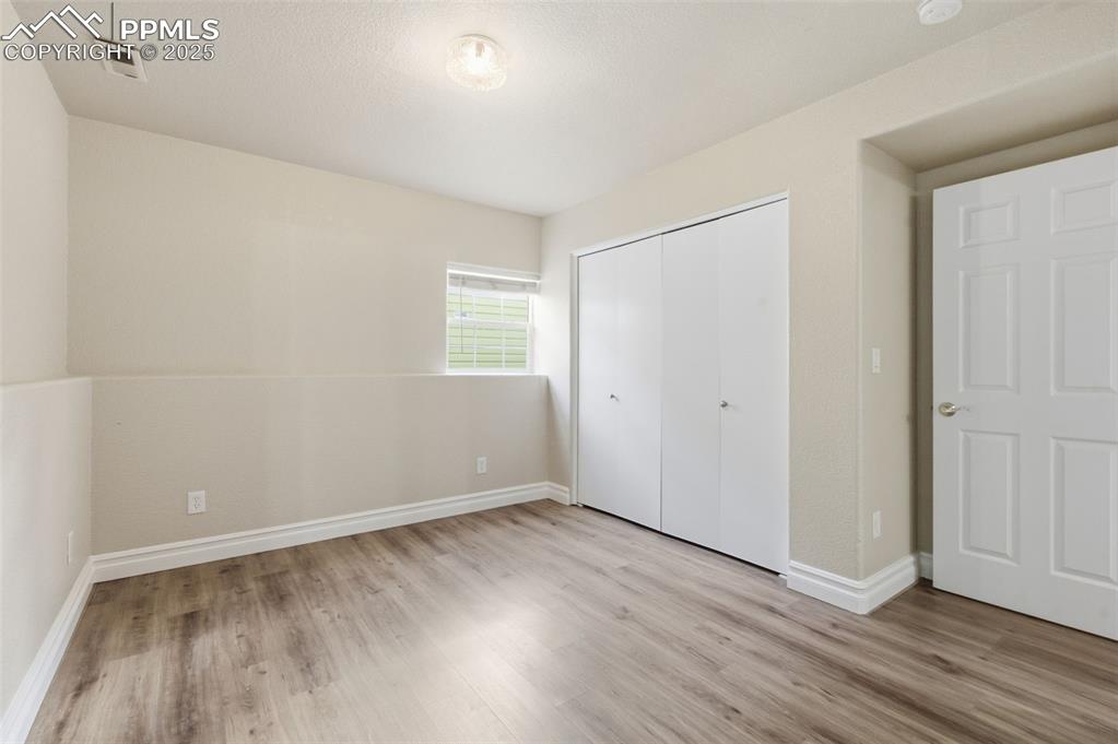 Image 36 of 48: Bedroom