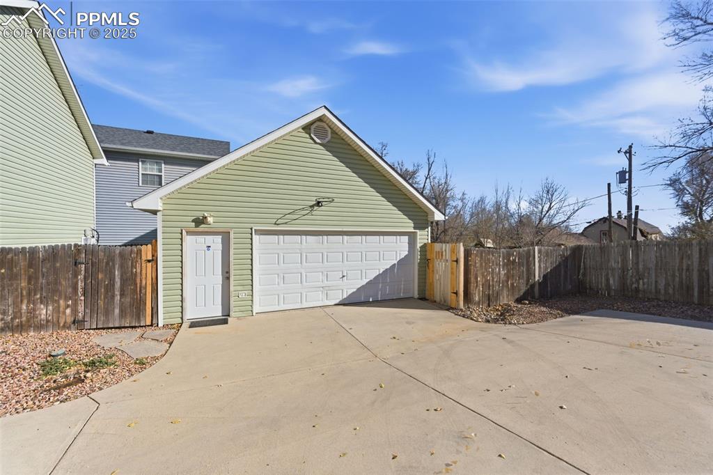 Image 40 of 48: Side of Structure