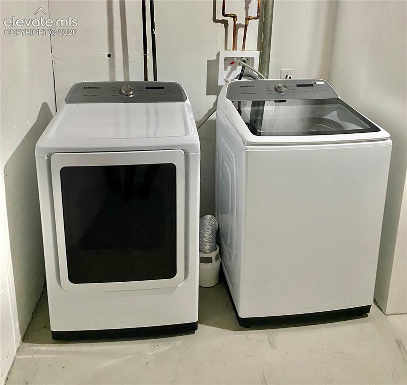 Image 19 of 30: Washer & Dryer, inclusions.