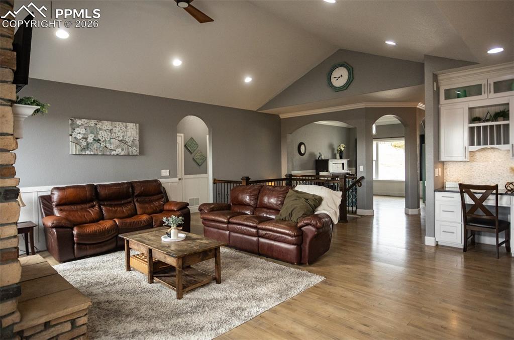 Image 10 of 50: Living Room