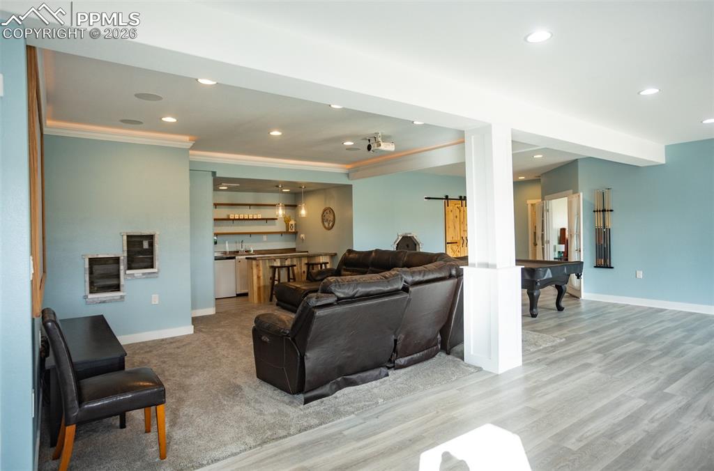 Image 26 of 50: Living Room