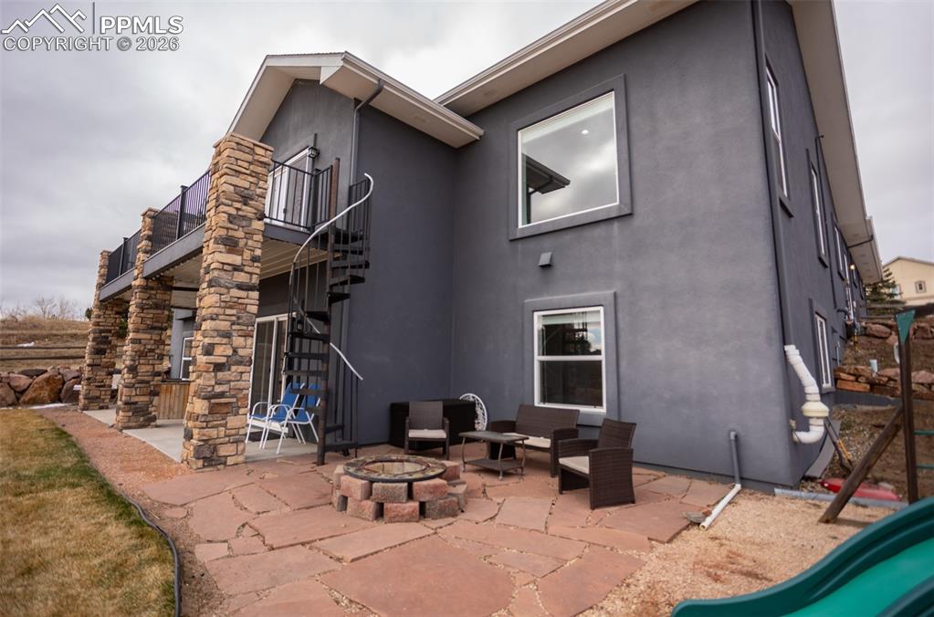 Image 42 of 50: Back of Structure