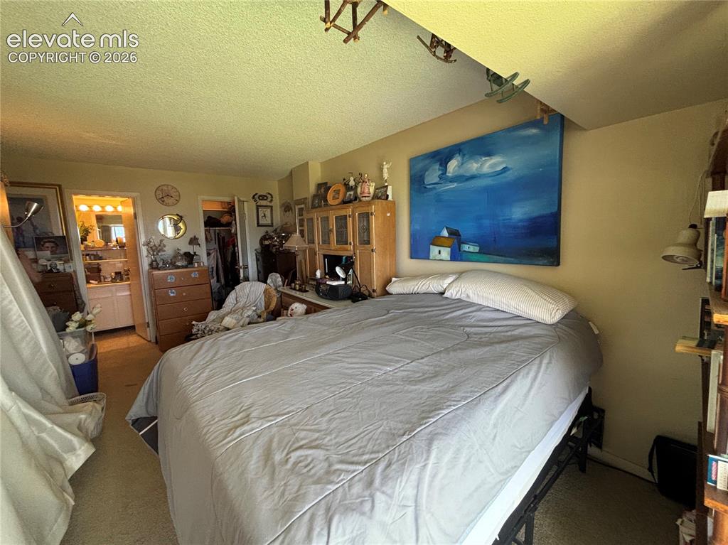 Image 9 of 15: Bedroom