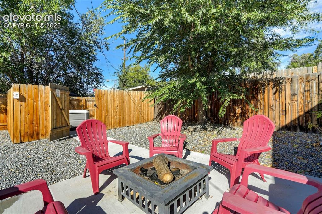 Image 44 of 49: Patio