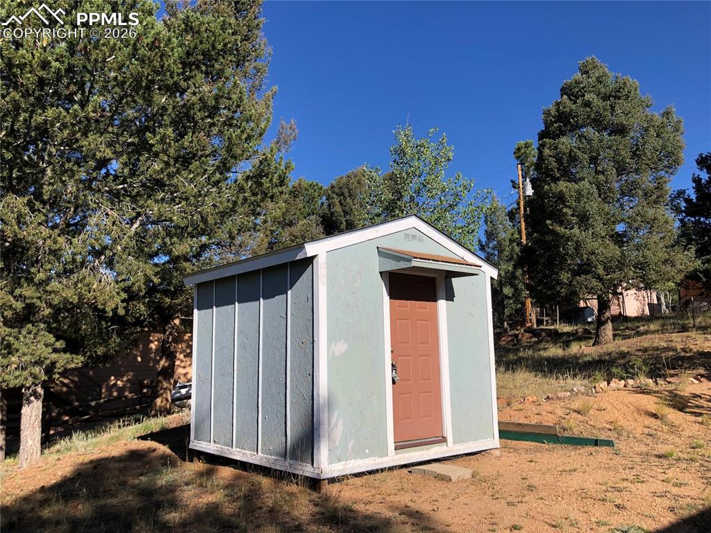Image 25 of 30: Storage Shed Included