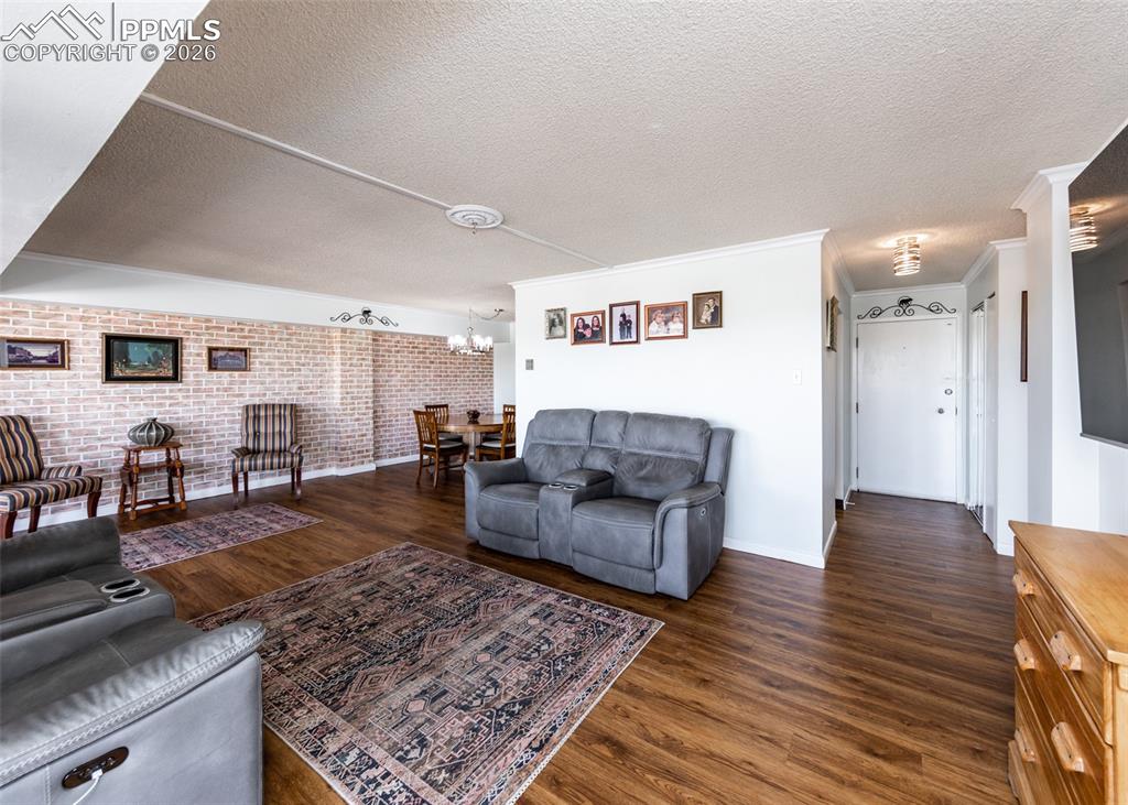 Image 3 of 28: Living Room