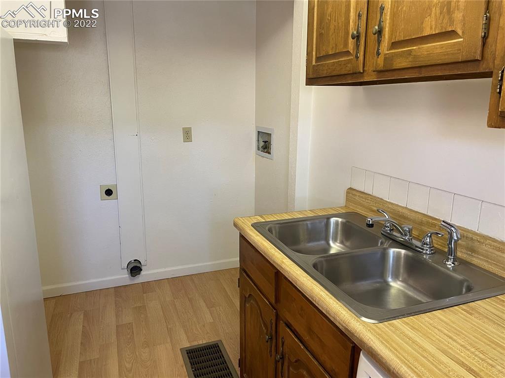 Listing 1252439, Image 7 of 35