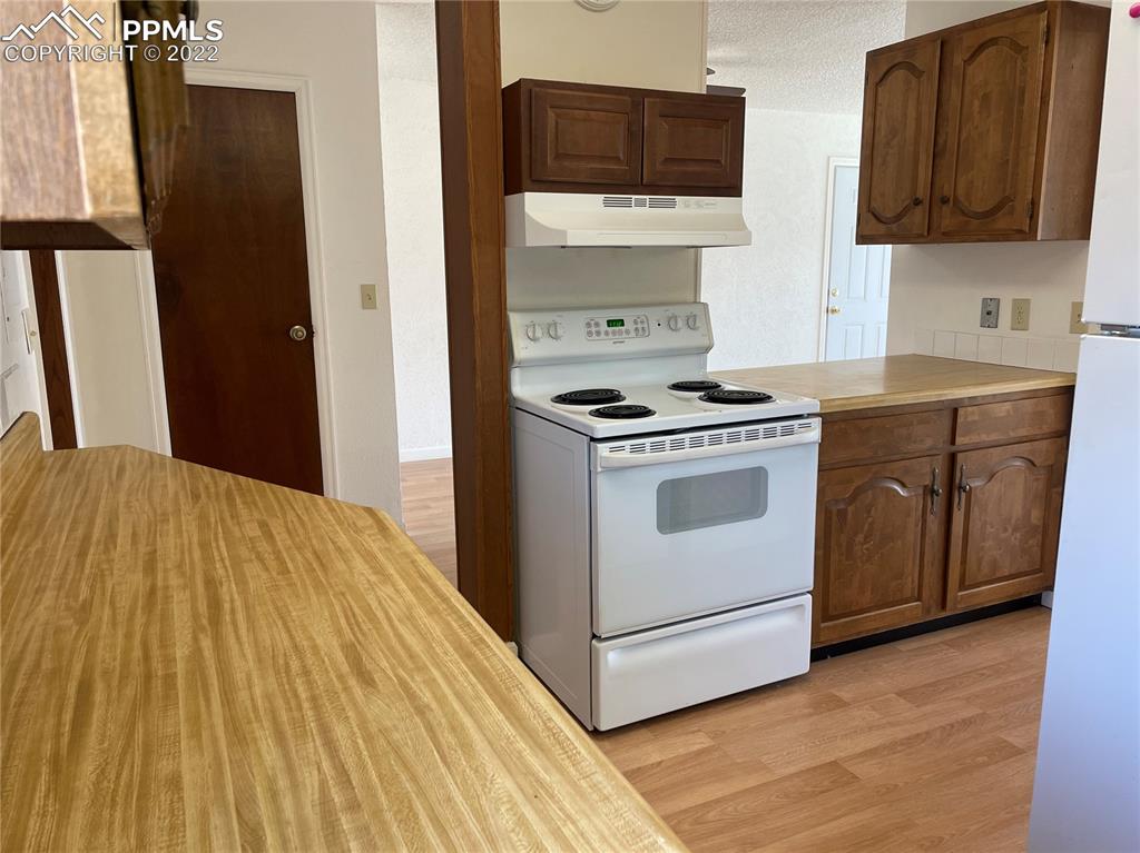 Listing 1252439, Image 8 of 35