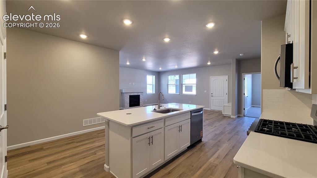 Image 12 of 42: Kitchen