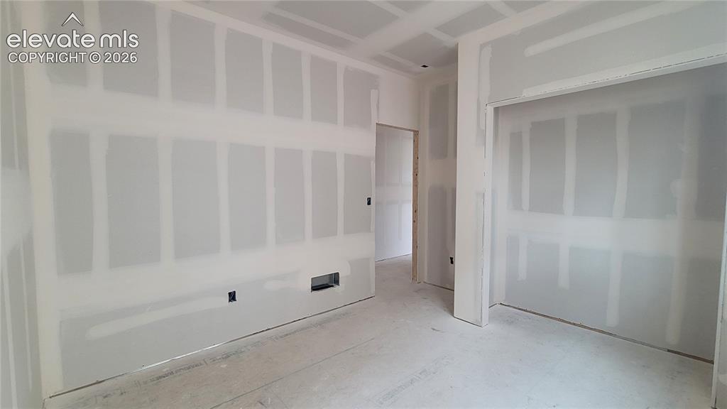 Image 15 of 23: Bedroom