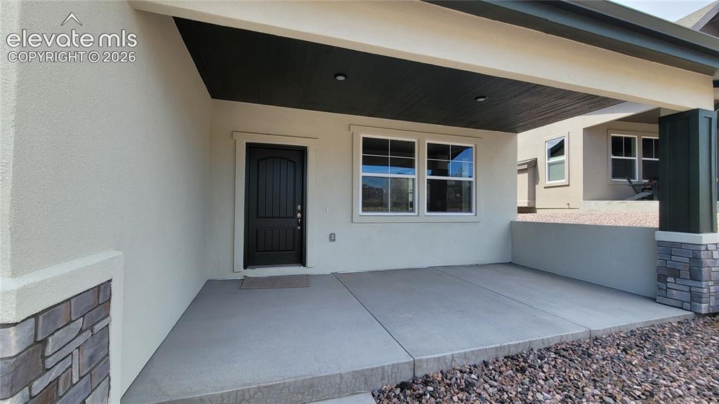 Image 3 of 42: Front Covered Porch!