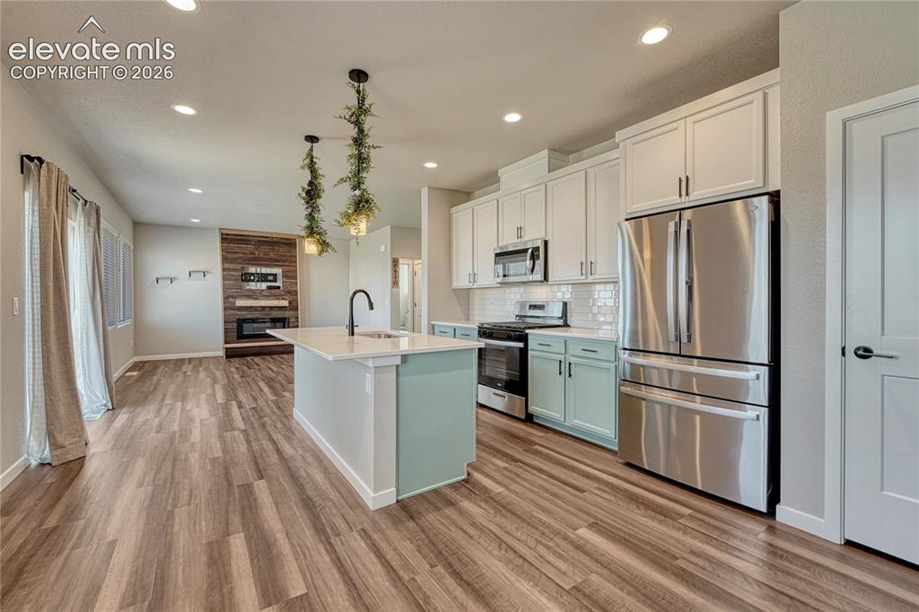 Image 9 of 30: Refrigerator included!