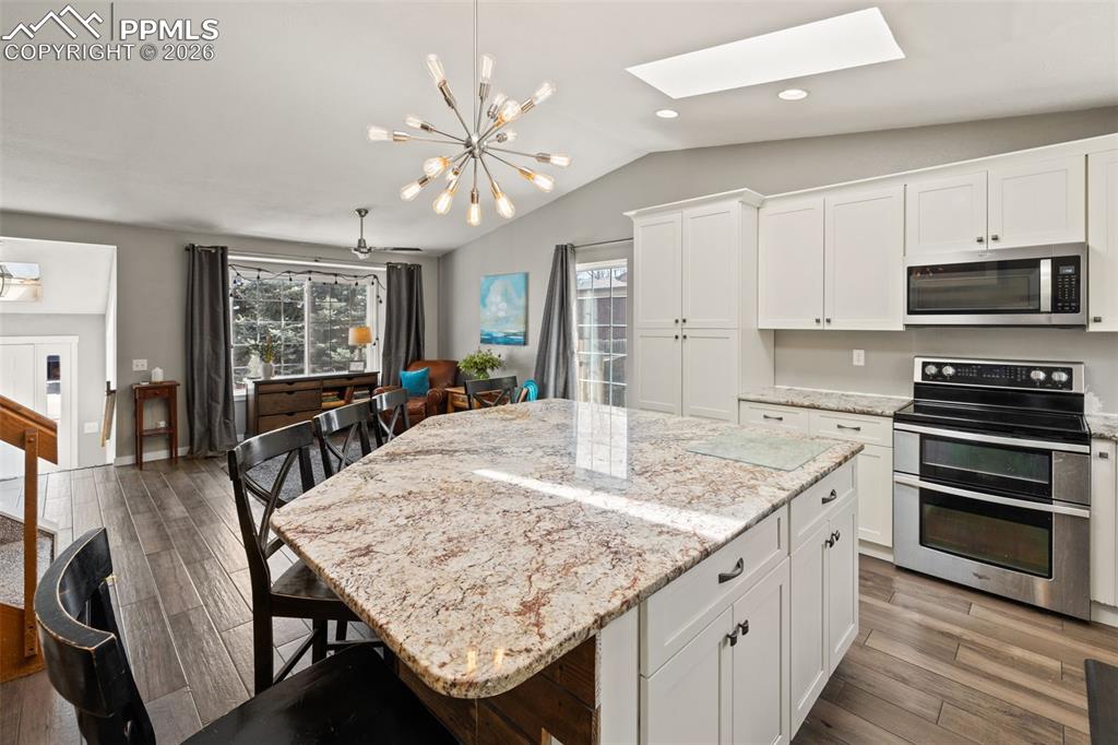 Image 9 of 42: Kitchen