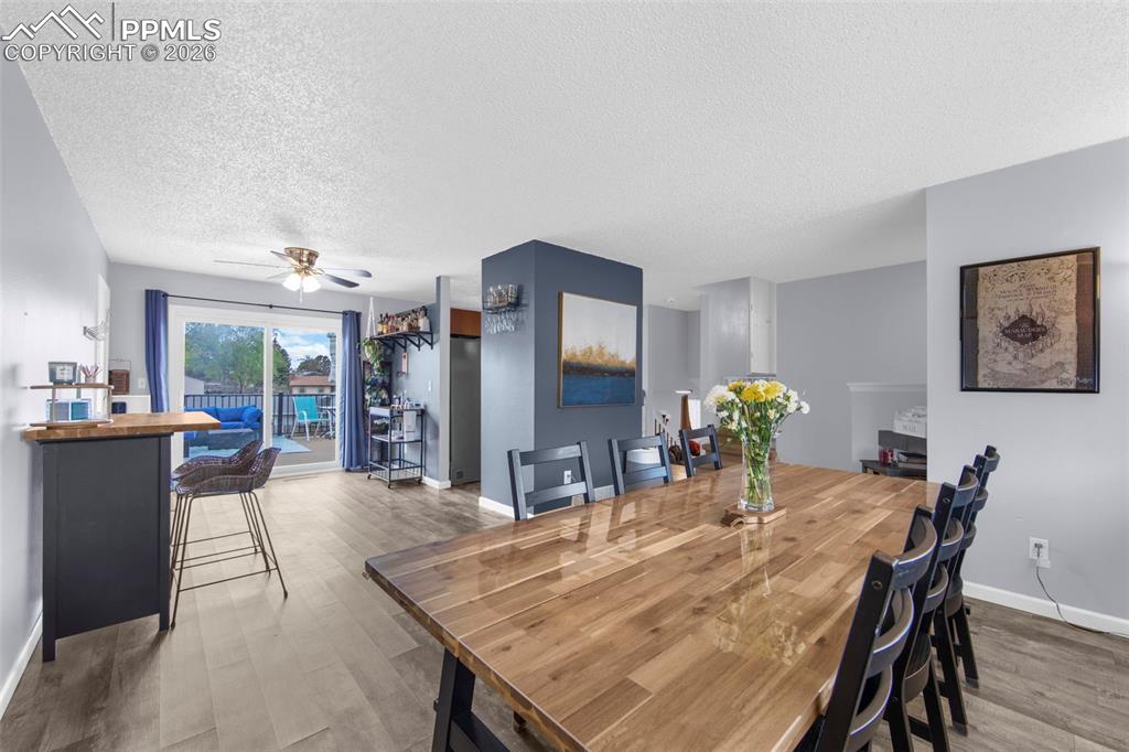Image 8 of 36: Dining Area