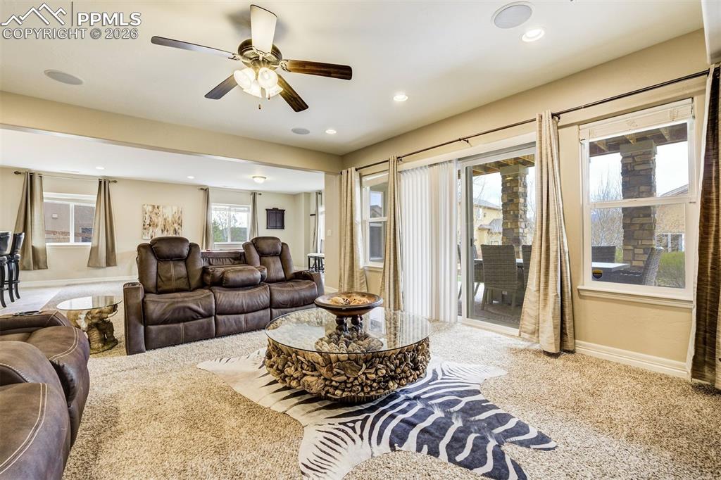 Image 25 of 50: Living Room