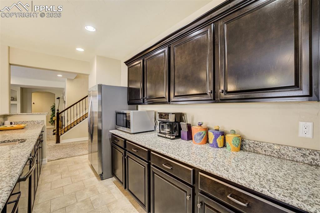 Image 29 of 50: Kitchen