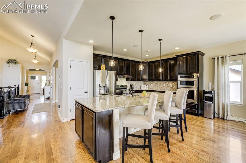 Image 3 of 50: Kitchen