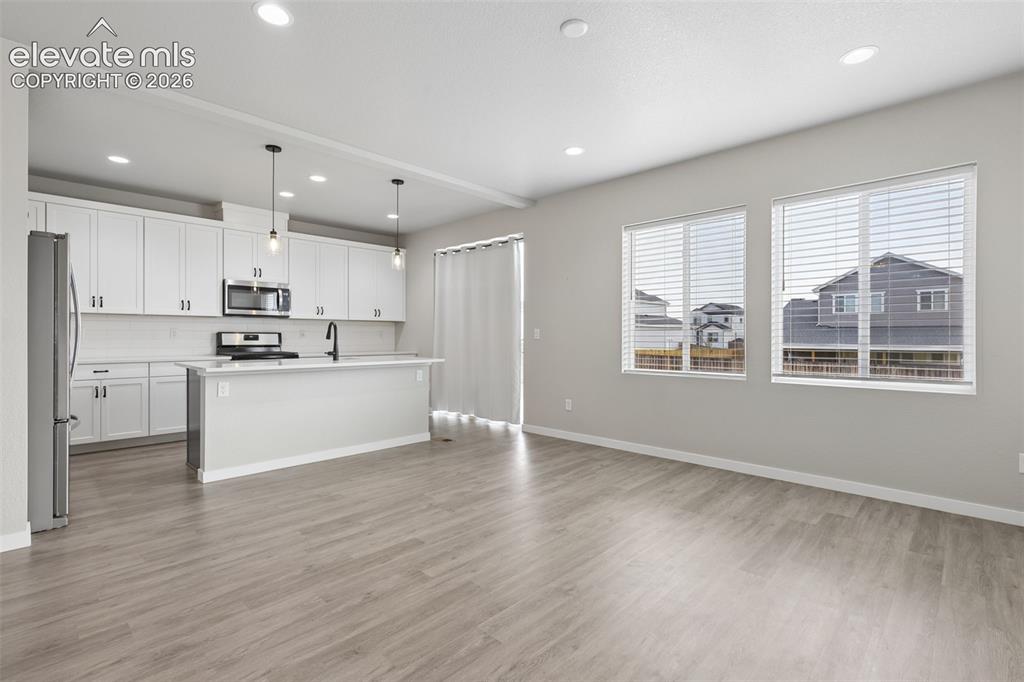 Image 8 of 34: Kitchen