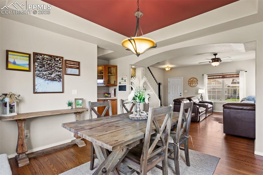 Image 10 of 41: Dining Area