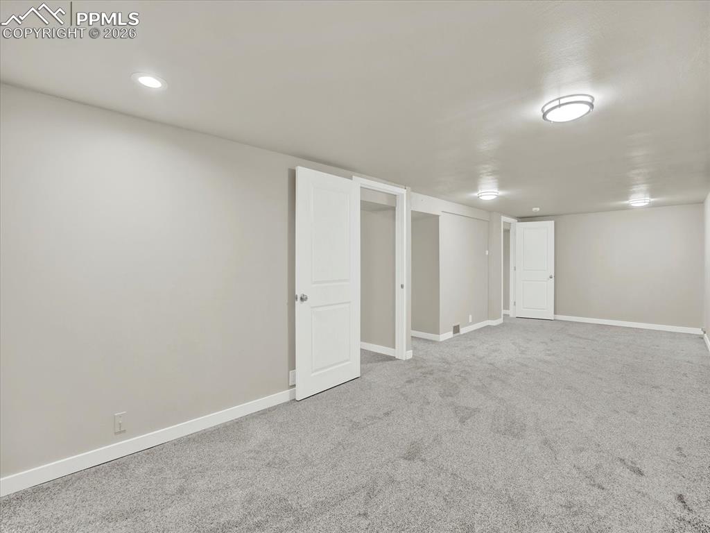 Image 22 of 42: Family Room